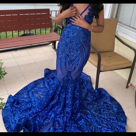 Prom dress - Picture 3 of 6